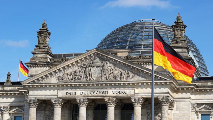 Reichstagsgebäude in Berlin, Foto: Fotolia.de - niroworld